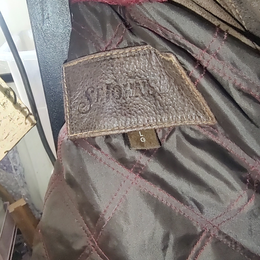 St. Johns Bay genuine leather jacket - Picture 5 of 9